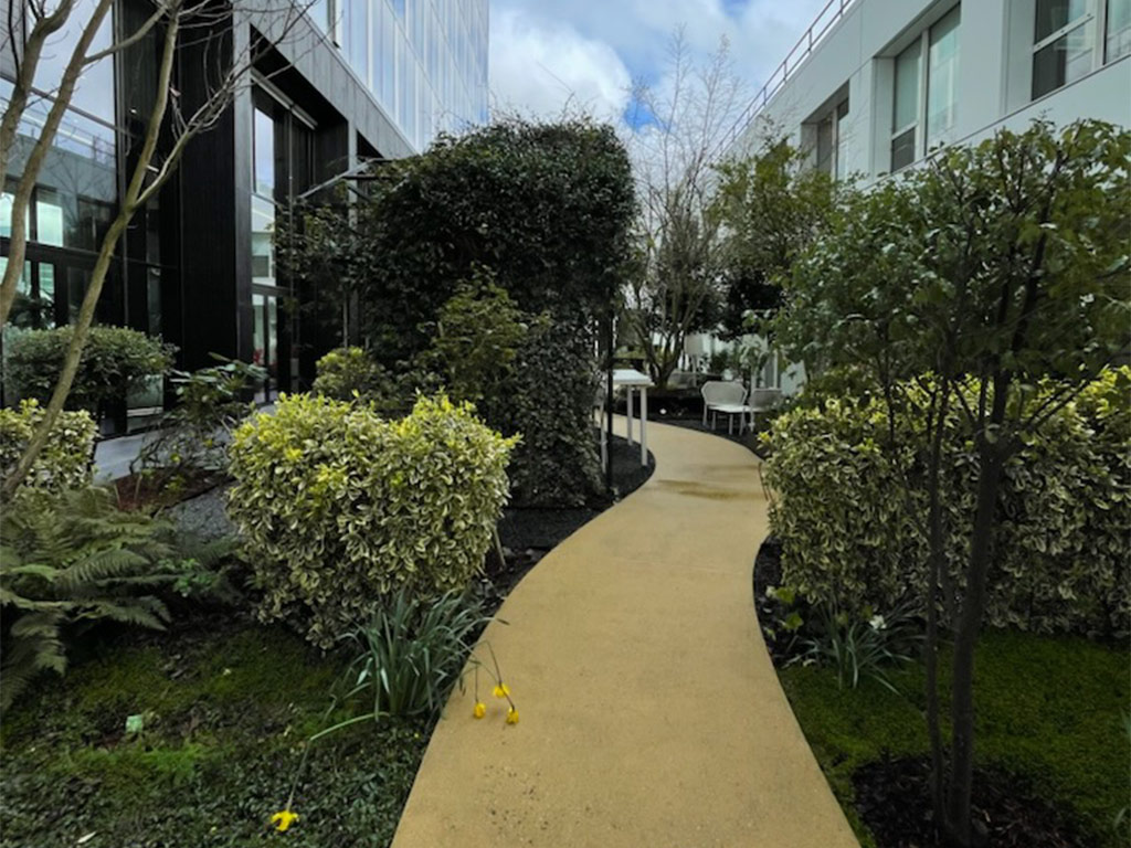 végétalisation espace vert entreprise Rennes